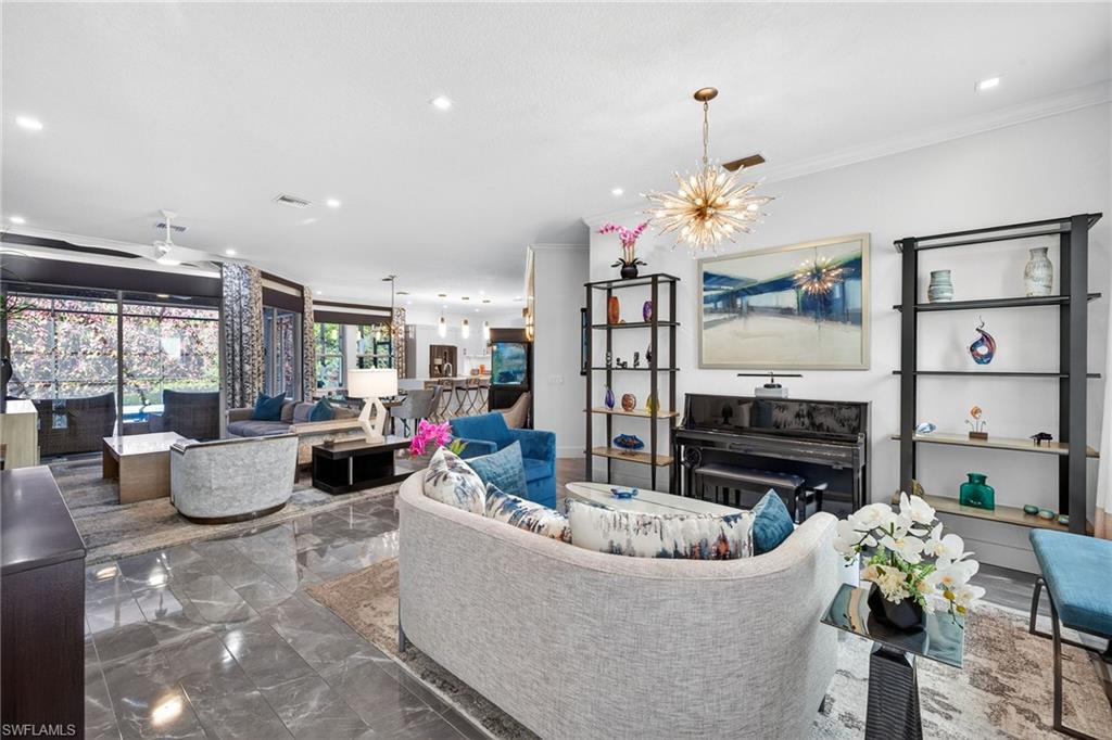 RIVERSIDE YACHT CLUB - Residential