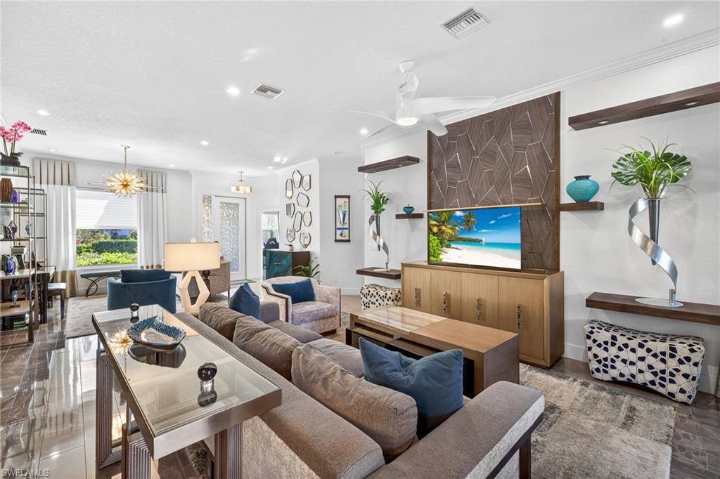 RIVERSIDE YACHT CLUB - Residential