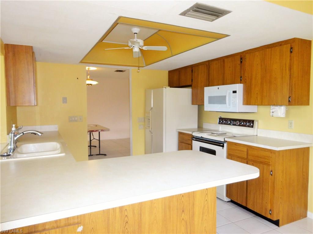 RIVIERA COLONY GOLF ESTATES - Residential