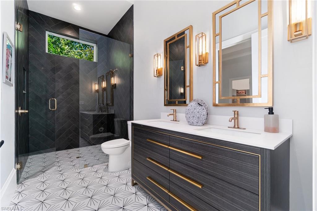 MOORINGS - Residential