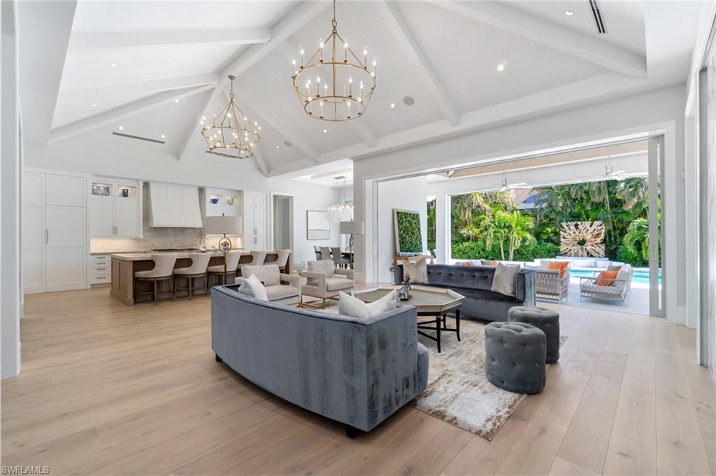 MOORINGS - Residential