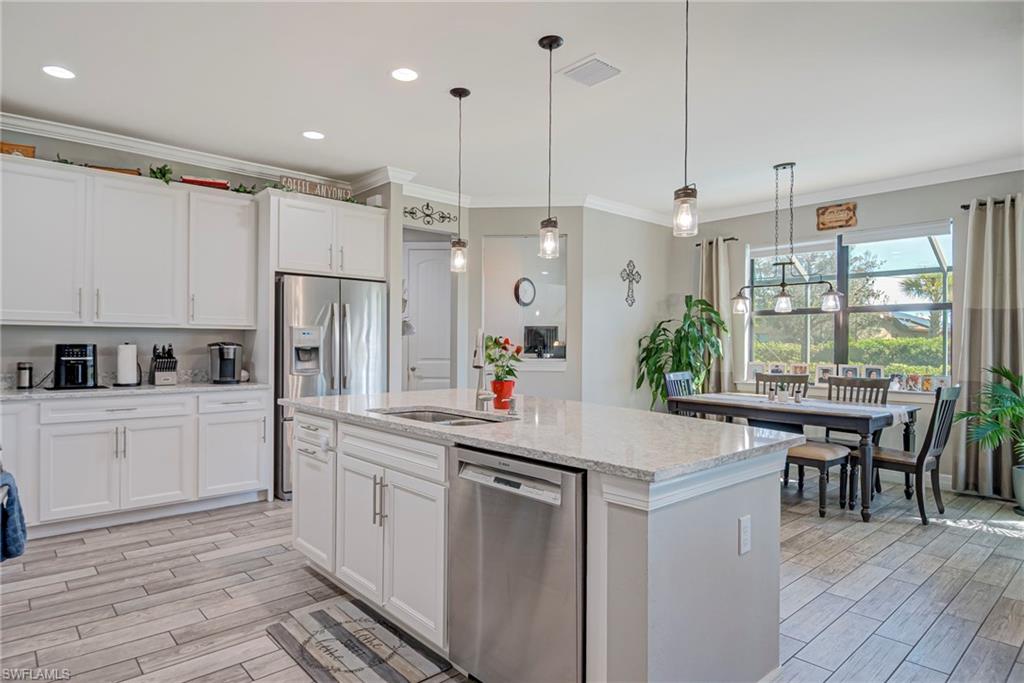 AVALON PARK - Residential