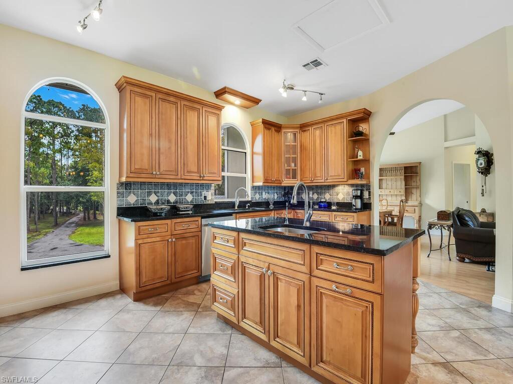 GOLDEN GATE ESTATES - Residential