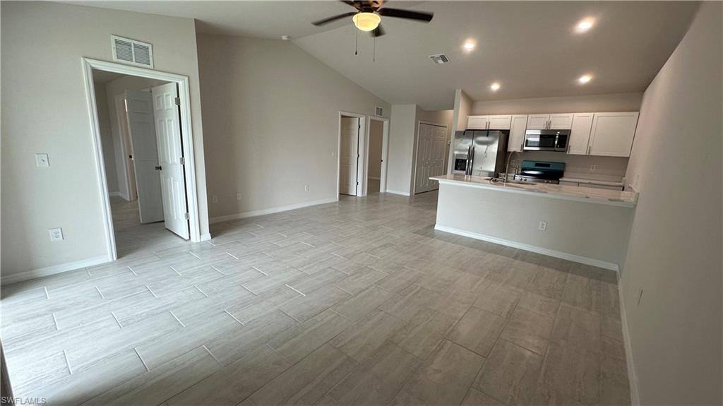 CAPE CORAL - Residential