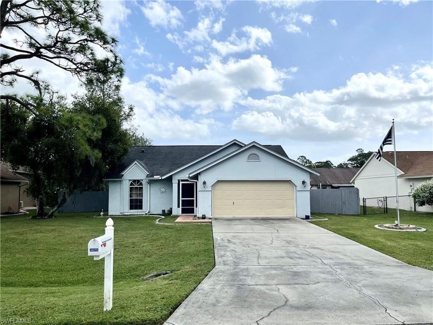 Very Well Maintained Pool Home with 2 Bedrooms and full 2 Bathrooms! This Extraordinarily clean House offers a kitchen with Stainless Steel Appliances, a Custom closet in Master Bedroom, Water Heather (2012), Roof (2013), A/C (2014), Pool Pump (2020). Relax and enjoy the quiet neighborhood, that is away from the hustle and bustle but close to everything. Excellent location with easy access to I-75 exit 143. Excellent opportunity for first-time buyers and investors.