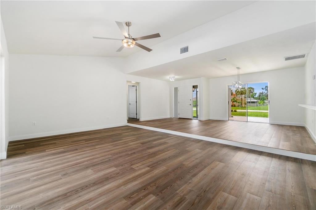 ISLAND PARK WOODLANDS - Residential