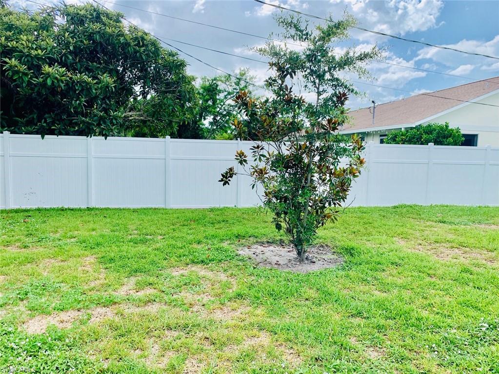 NAPLES PARK - Residential