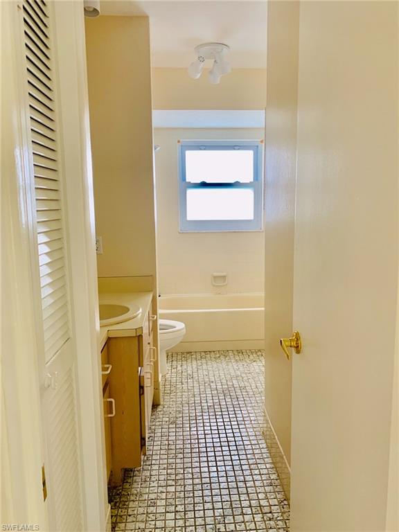 NAPLES PARK - Residential