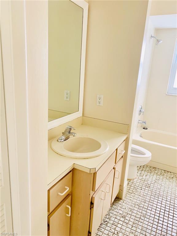 NAPLES PARK - Residential