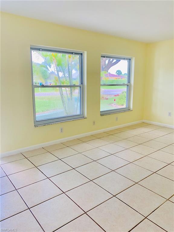 NAPLES PARK - Residential