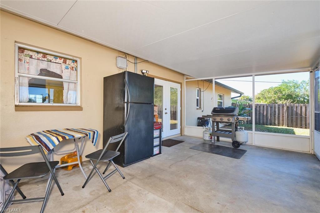 FORT MYERS SHORES - Residential