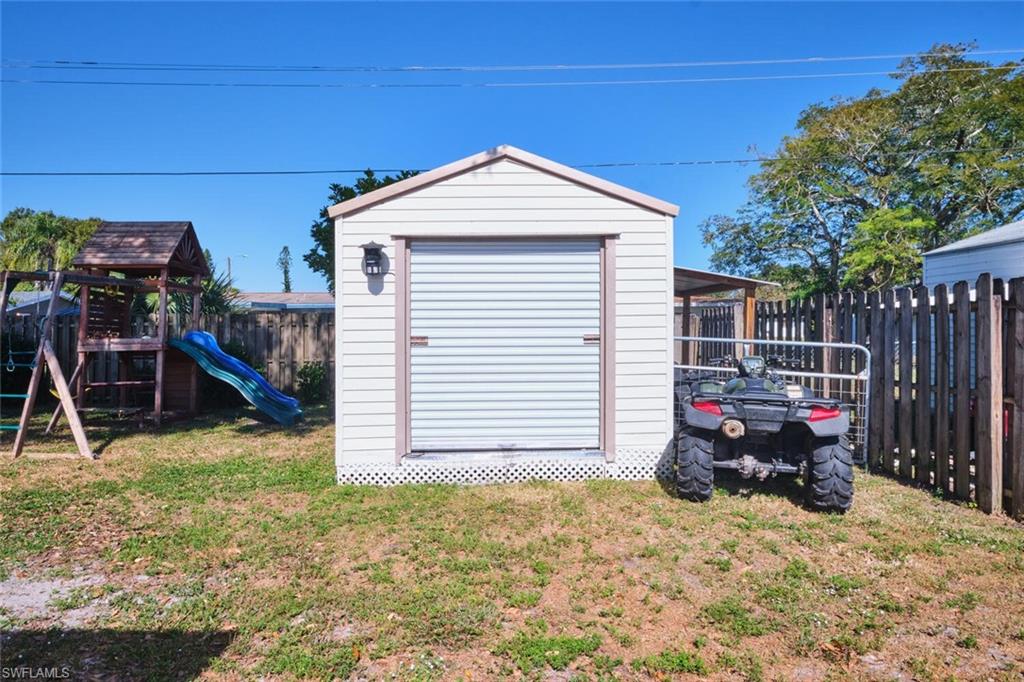 FORT MYERS SHORES - Residential