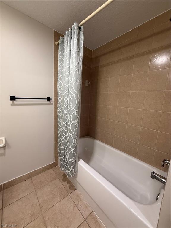 THE COVE AT SIX MILE - Residential Lease