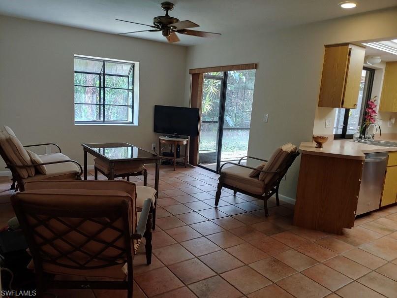 KINGS LAKE - Residential