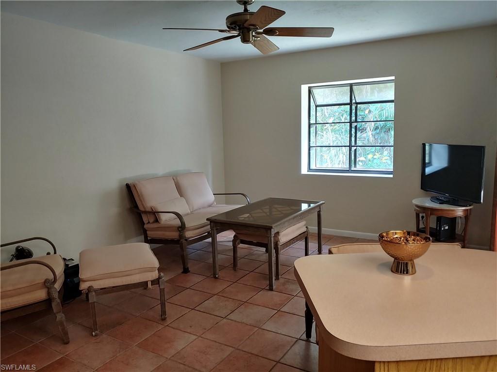 KINGS LAKE - Residential