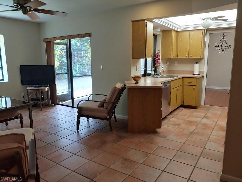 KINGS LAKE - Residential