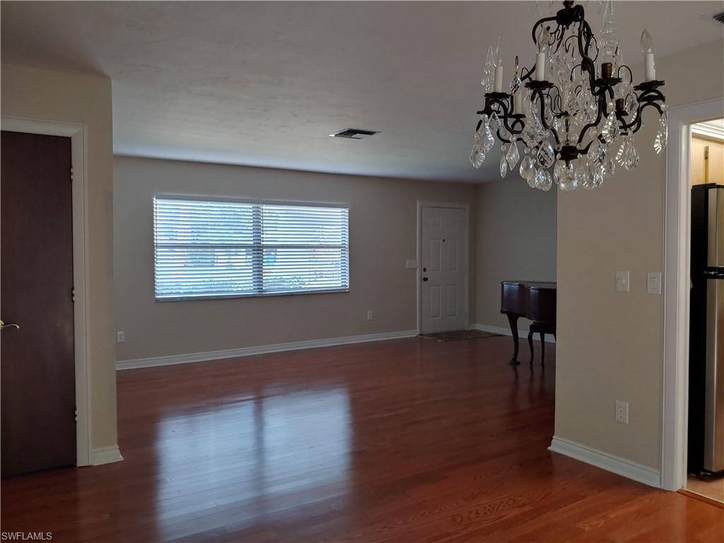 KINGS LAKE - Residential