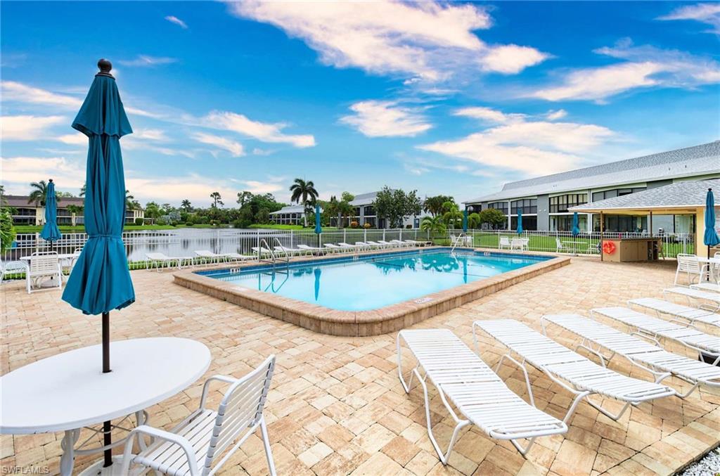 FOUNTAINS II - Residential