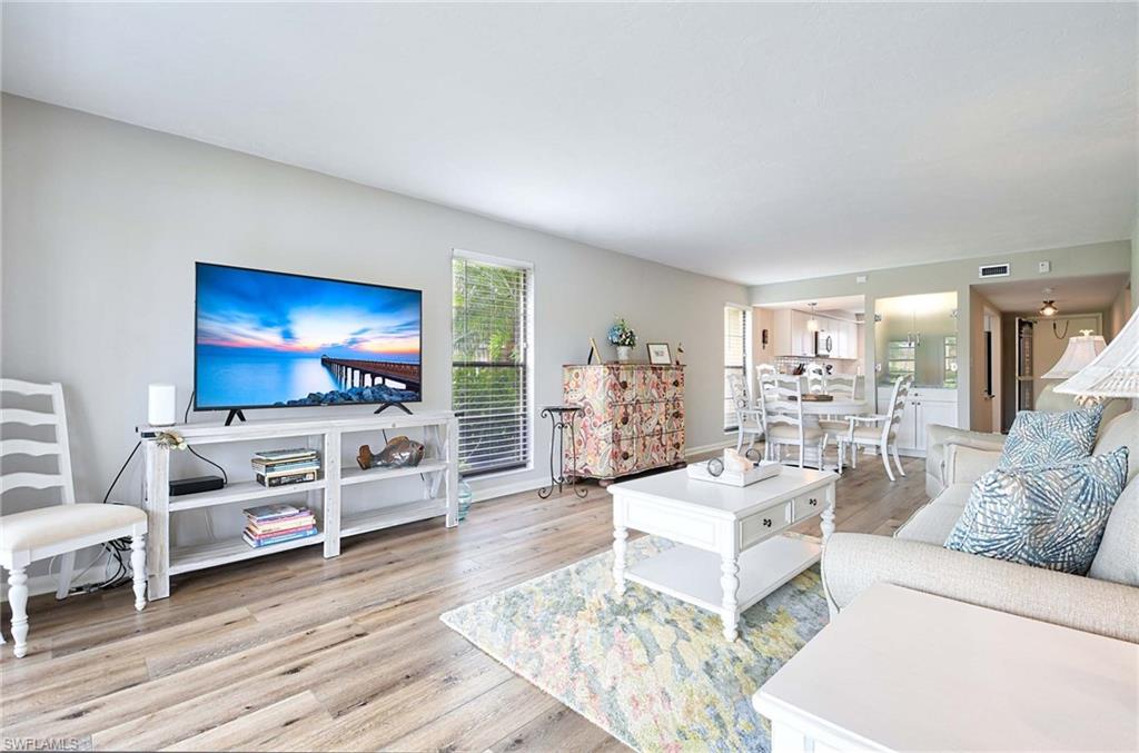 FOUNTAINS II - Residential