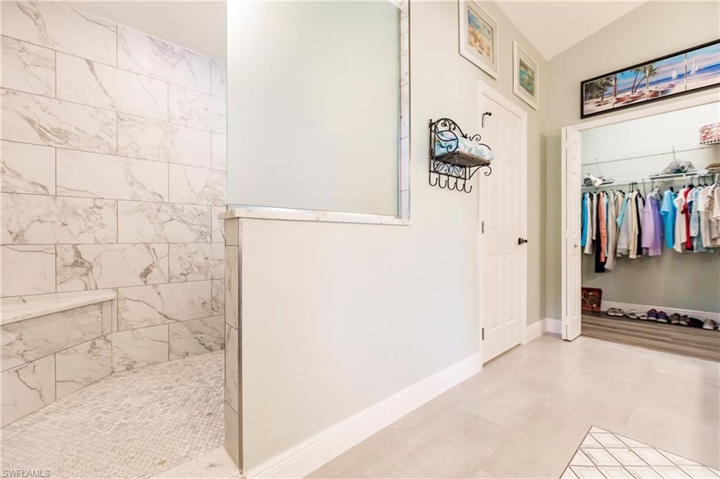 KELLY GREENS - Residential