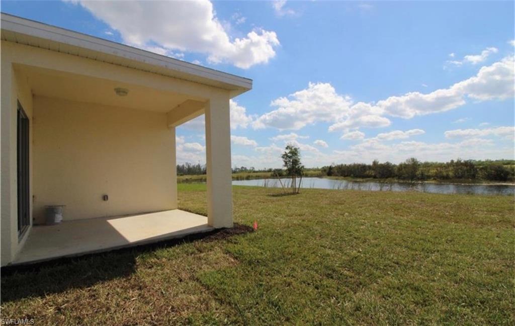 TOWN LAKES - Residential