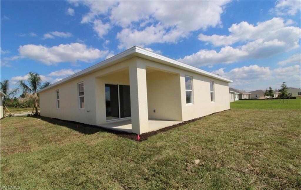 TOWN LAKES - Residential