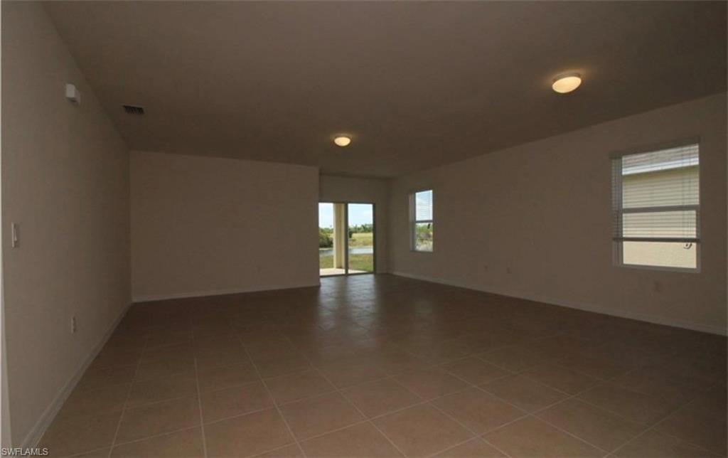 TOWN LAKES - Residential