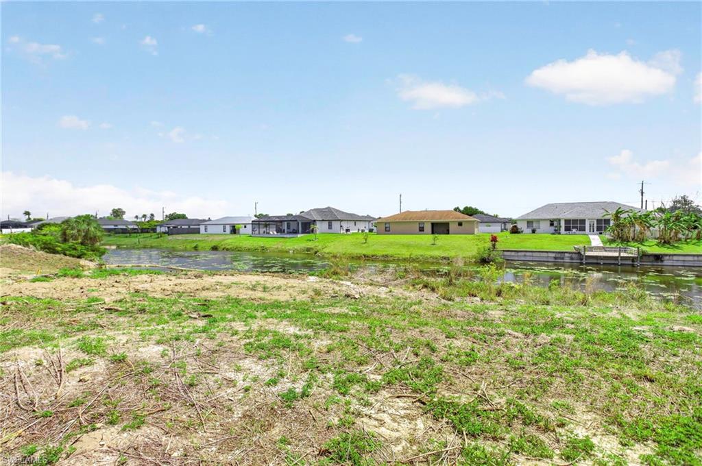 CAPE CORAL - Land