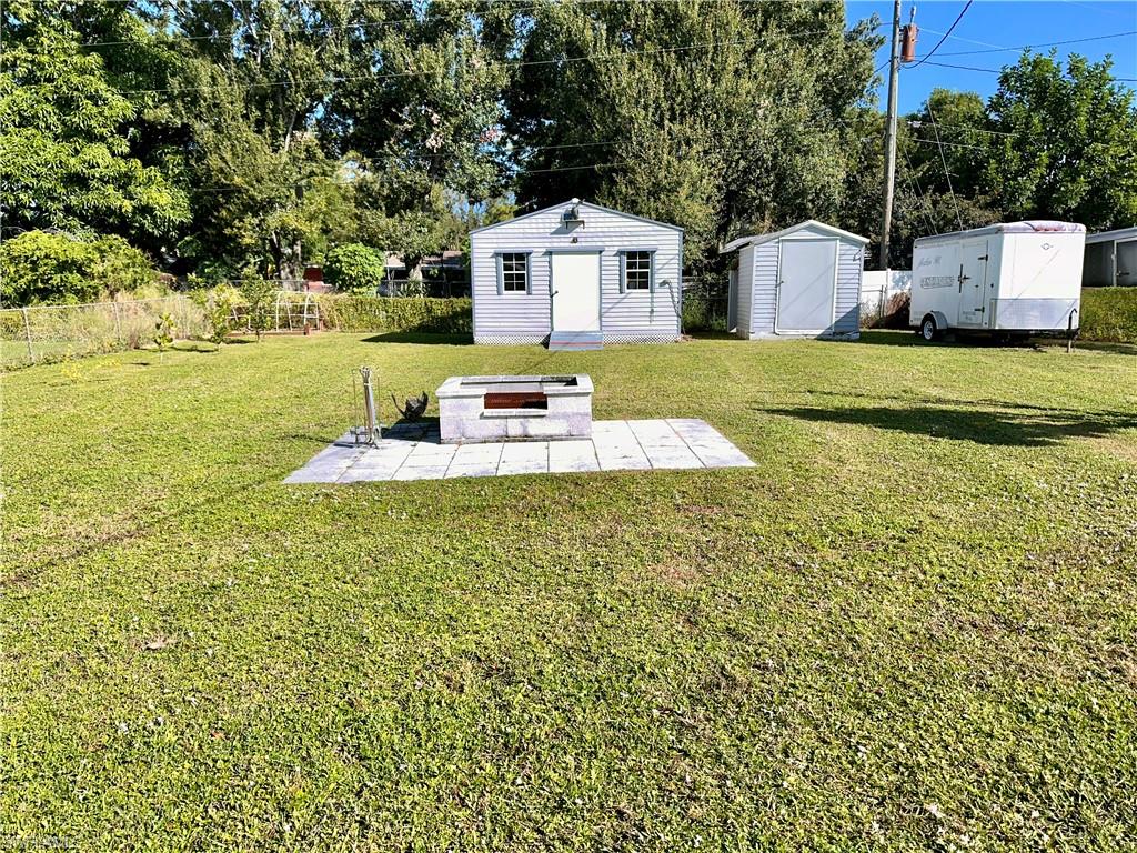 SUBURBAN PARK - Residential