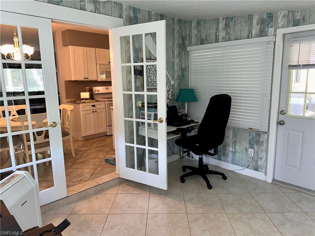 SUBURBAN PARK - Residential