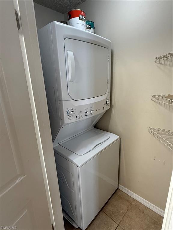 HYDE PARK CONDOMINIUM - Residential