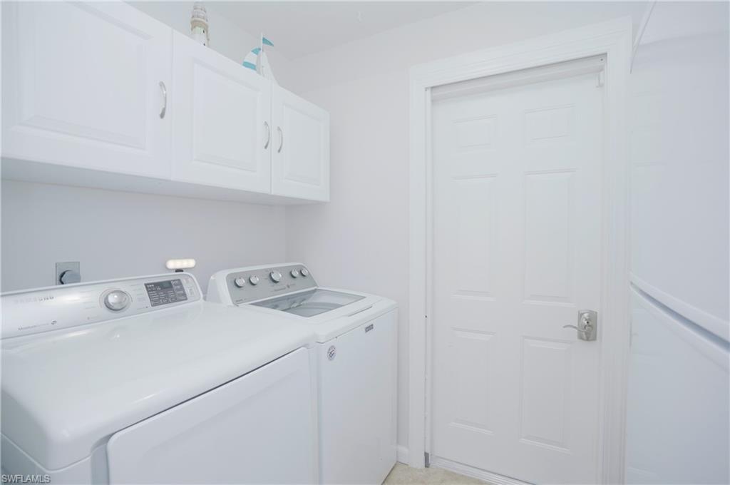 COUNTRY OAKS - Residential