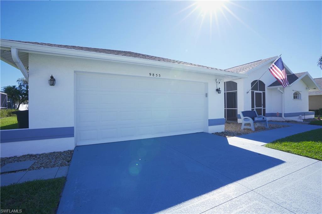 COUNTRY OAKS - Residential