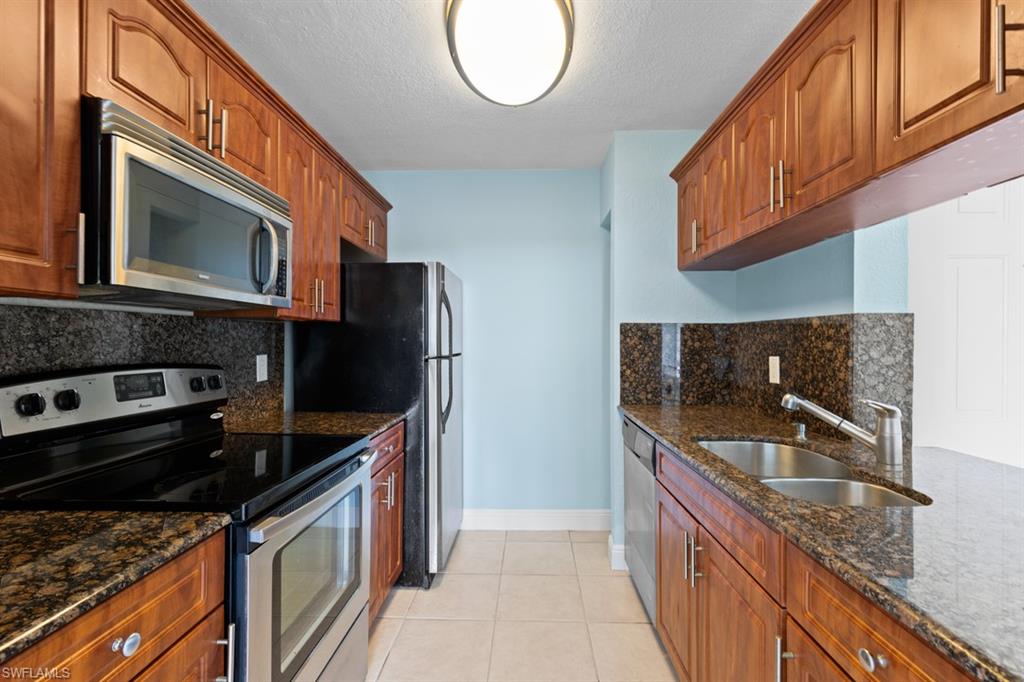 RENAISSANCE VILLAGE - Residential