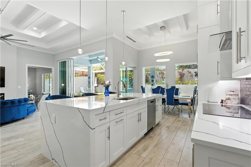 ESTATES - Residential