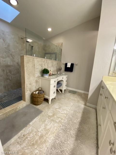 CAPSTAN II CONDO - Residential