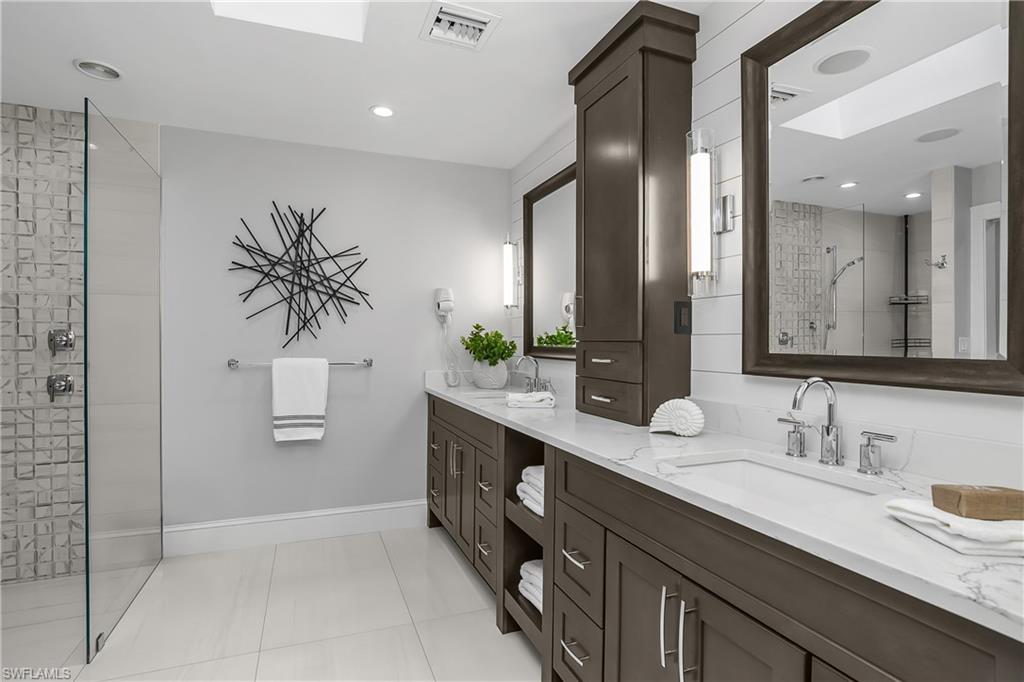 OAKMONT - Residential