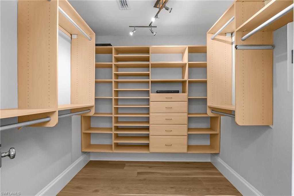 OAKMONT - Residential