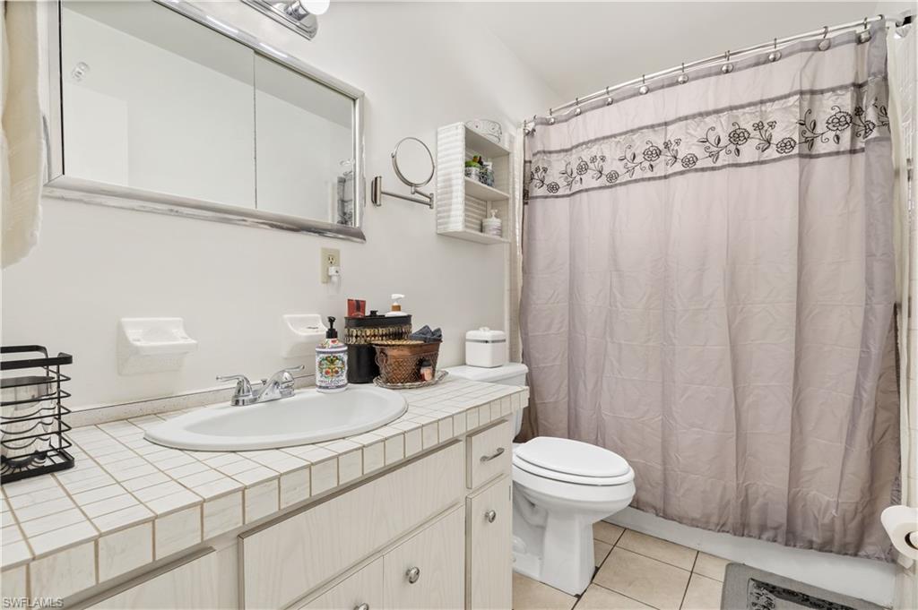 GOLFWOOD CONDO - Residential