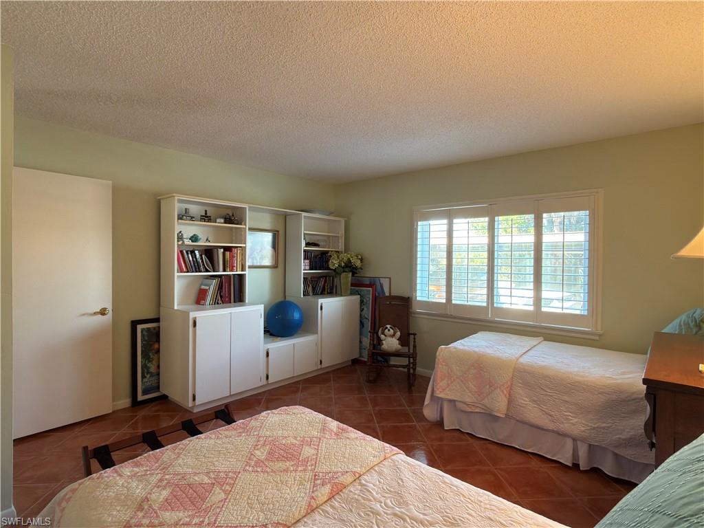 EL RIO GARDEN CONDO - Residential