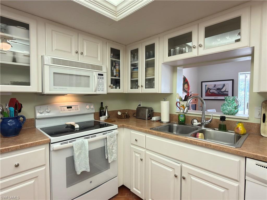 EL RIO GARDEN CONDO - Residential