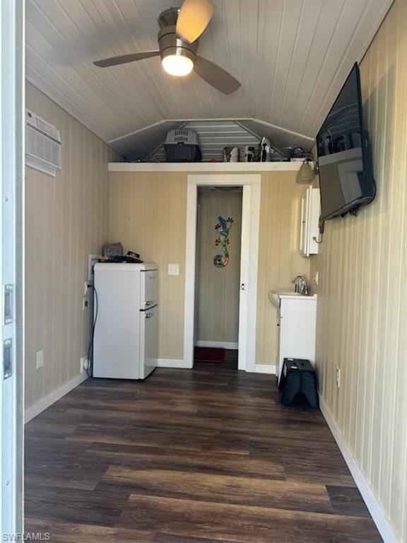 CYPRESS TRAIL RV RESORT - Land