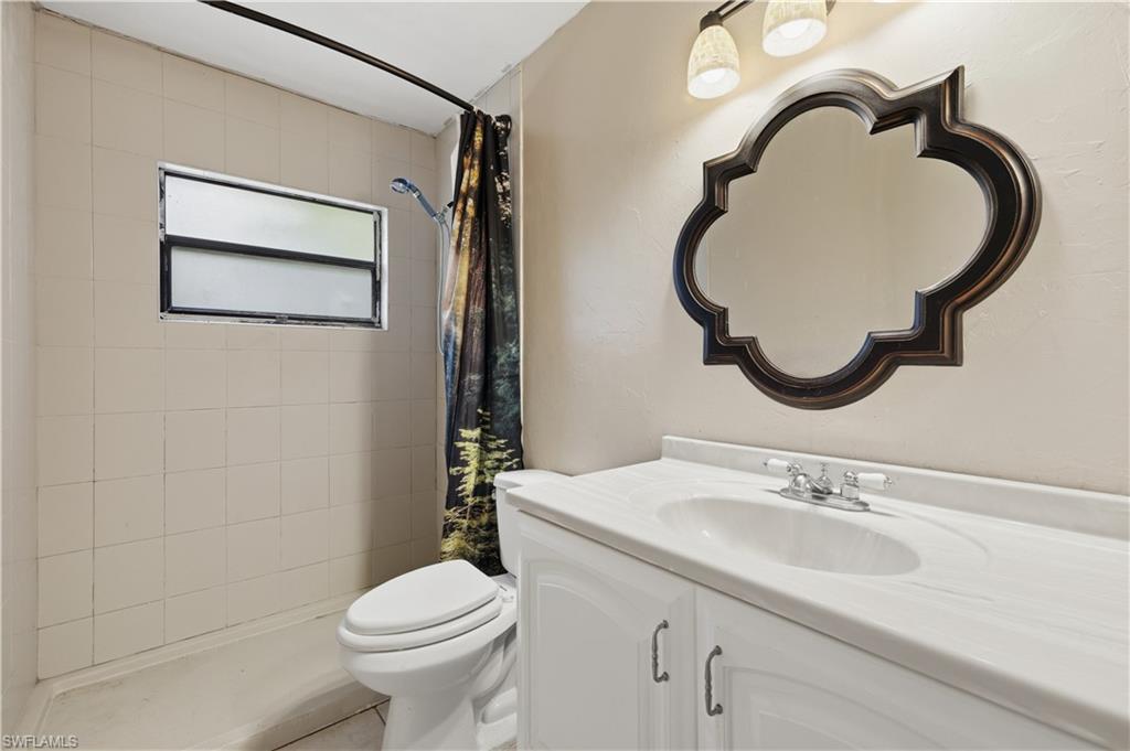 OAKES ESTATES - Land