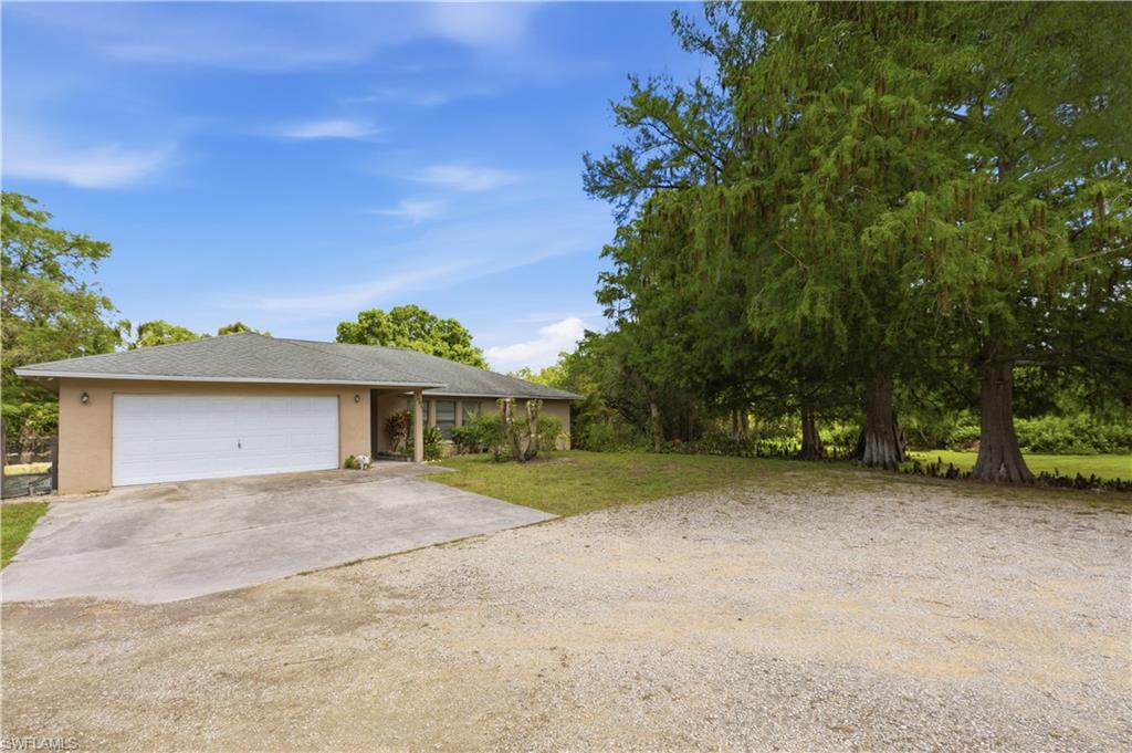 OAKES ESTATES - Land