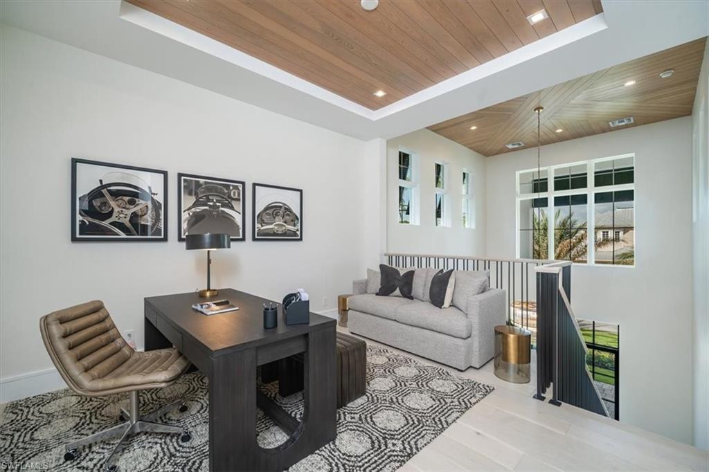 ROYAL HARBOR - Residential