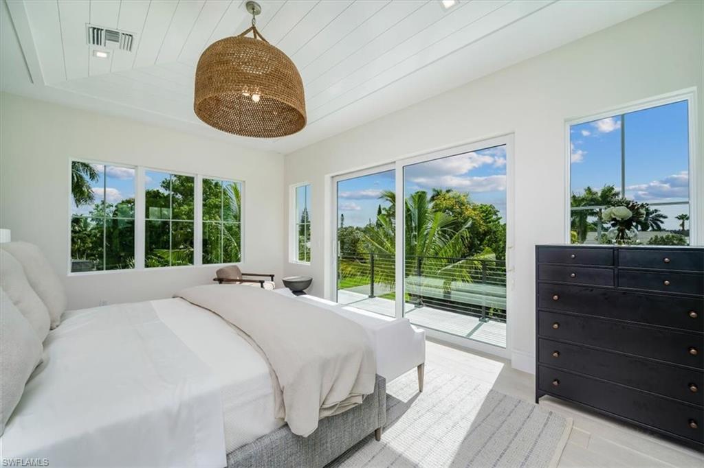 ROYAL HARBOR - Residential