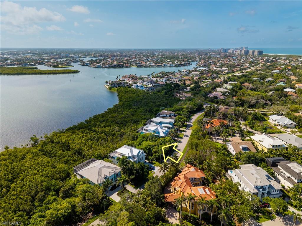 HIDEAWAY BEACH - Land