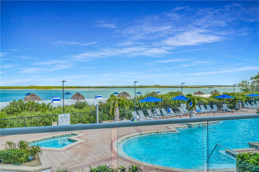 HIDEAWAY BEACH - Land