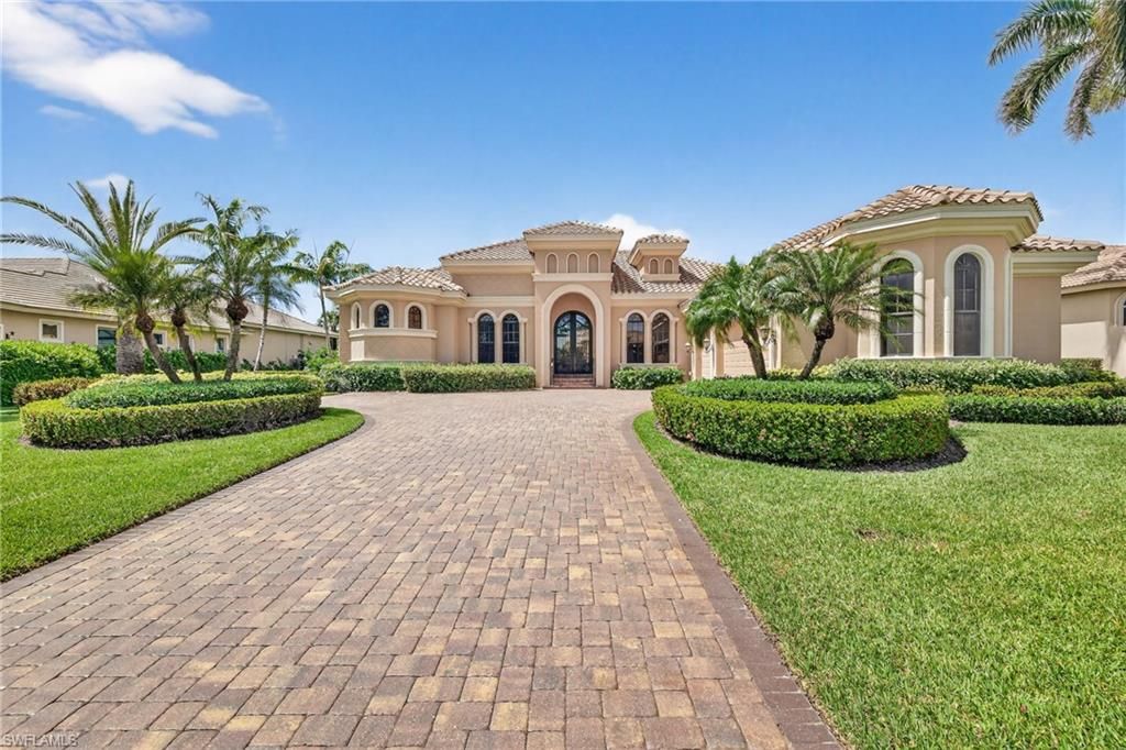 Photo of 6730 Mossy Glen DR, FORT MYERS, FL 33908 (MLS # 226013408)