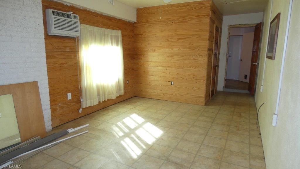 PINE ISLAND CENTER - Residential